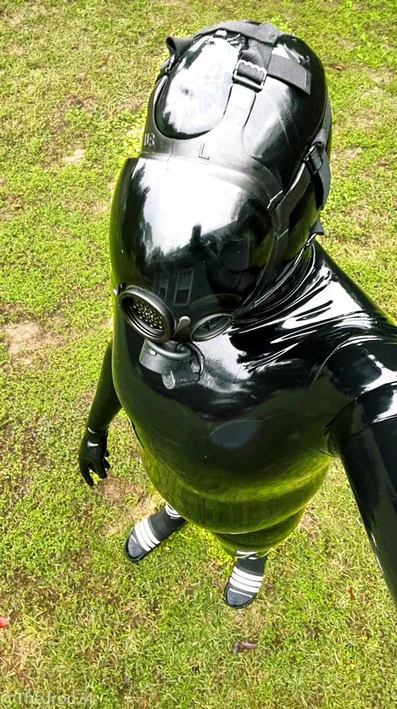 Come vibe posted by RubberRenegade