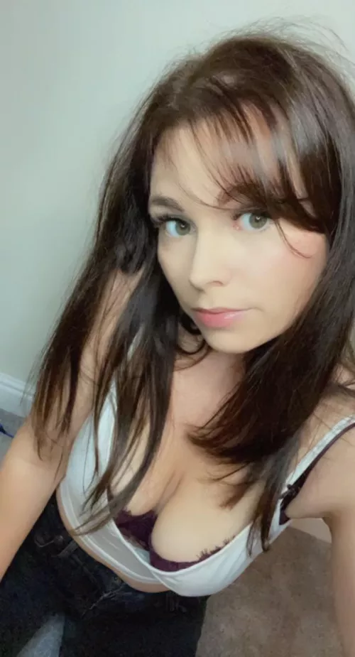 Come with me and I’ll show you something 🤫🤫 by AdmireMeAmy