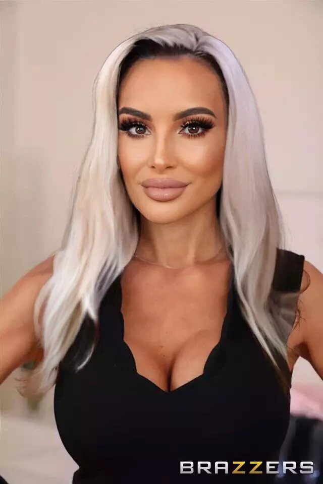 Comeback Lisa makes a great platinum blonde posted by Mundane_Economist