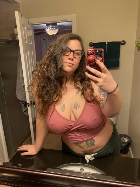 Comfy lazy day ☺️ by vannahrain