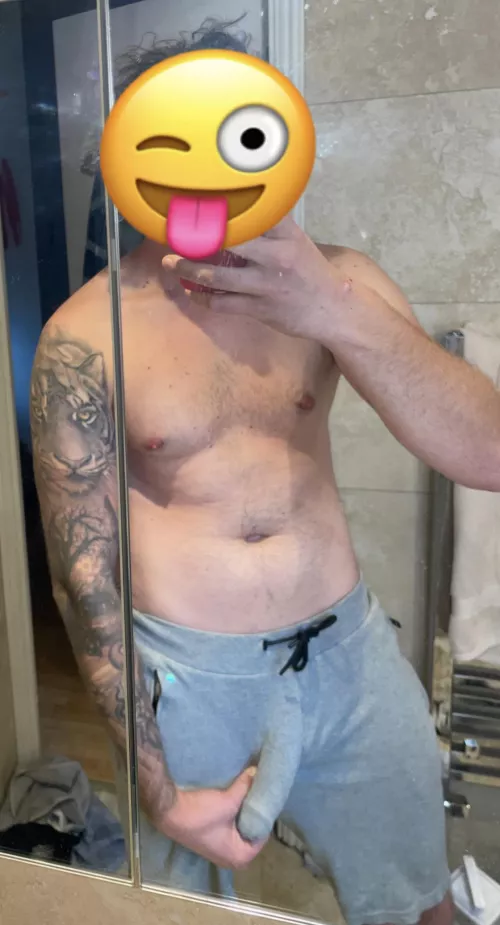 Commando on a Friday 🍆🍄 by Theblowjobdr