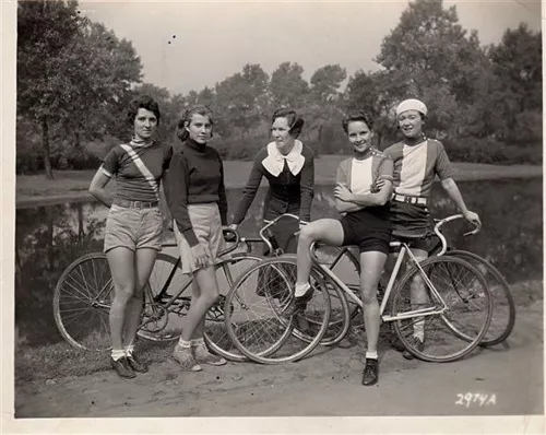 Completely SFW ladies with bicycles  posted by melonpie