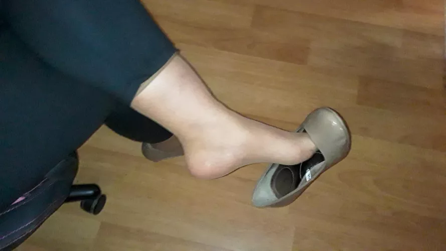 conference call dangling skills... by sweetfeetsplace