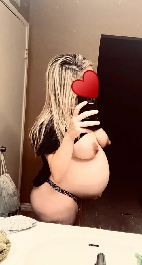 confession: I love being pregnant cause I’m always so horny! Who loves fucking pregnant girls? 🤤 by Ok-Artichoke2630