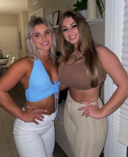 Confidence in the smiles show 😉 by Boyfoxtrot