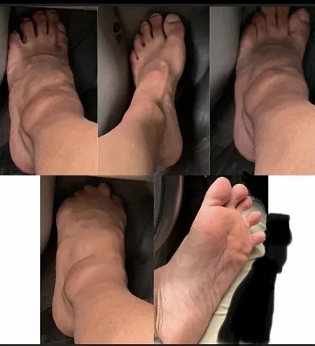 Connecticut - Haven’t post in a week lmao If you have a Foot Fetish and want to suck or rub mine hit me up (Currently in Wallingford but can drive to you) by notyouraverageflight