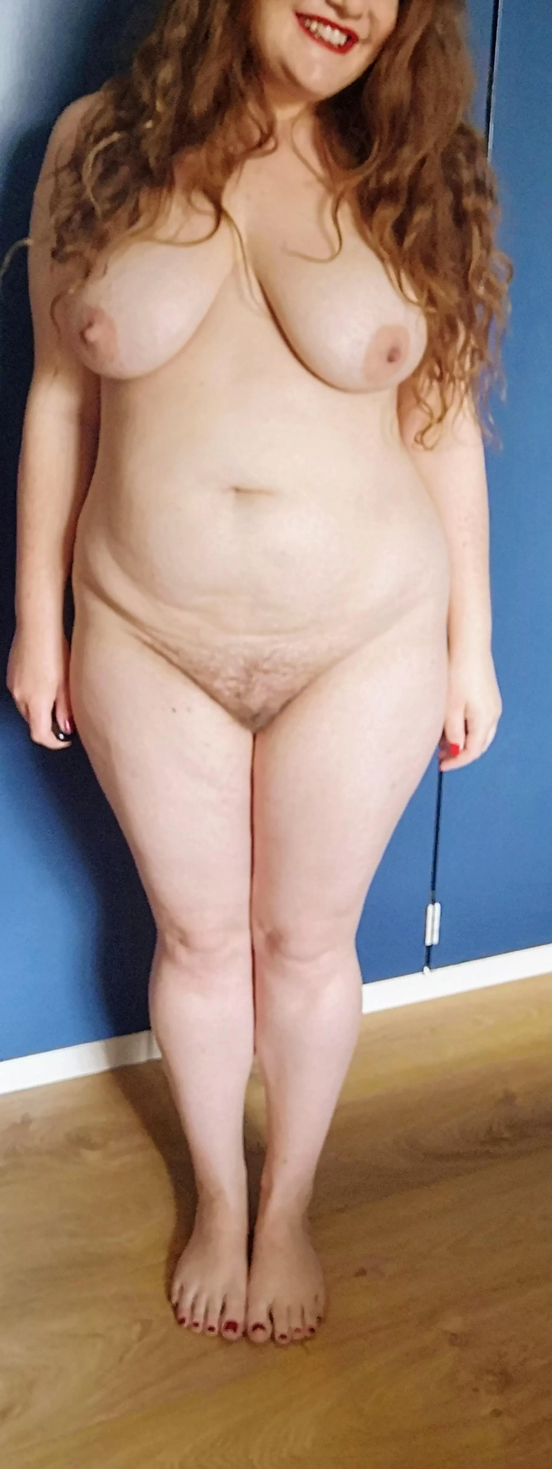 Constant struggle not to focus on imperfections when they're everywhere. Redditors have taught me to see myself from their perspective and I'm eternally grateful for that. Thank you for all the love! ❤️ posted by drangianus