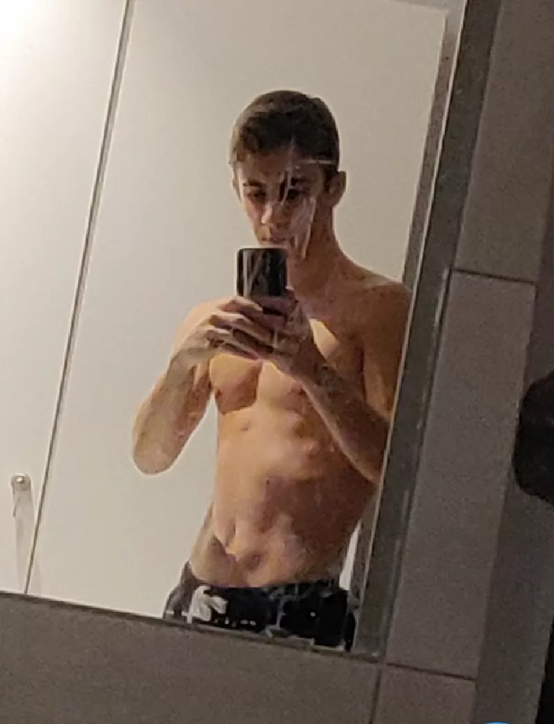 Contact me if you want pics 😏 posted by Express_Hall7106