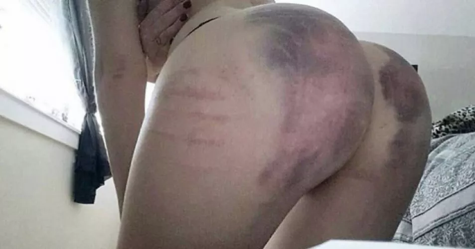 Controlled girls are good girls by Bimbo_Emz