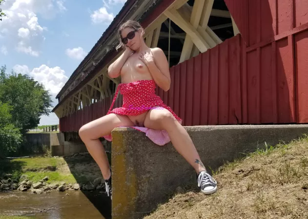 Converse by konnykomen