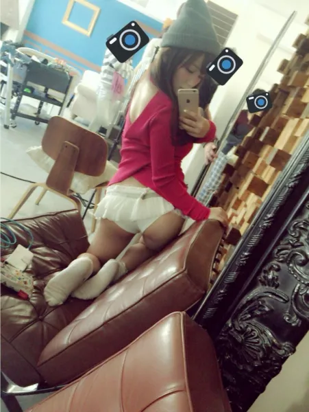 Cool Hat from the Back by vidsonly