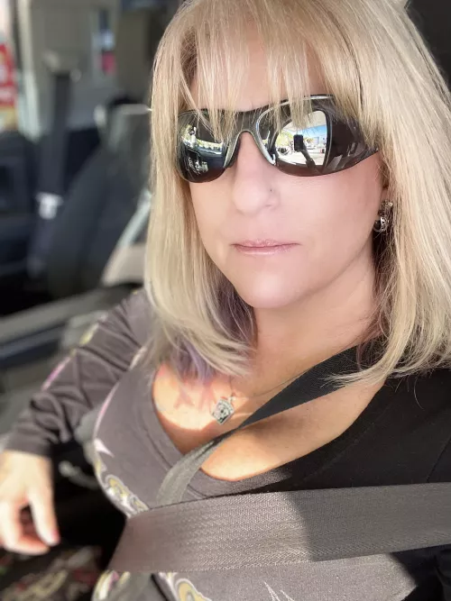 Cool shades by Pleasantlysweets