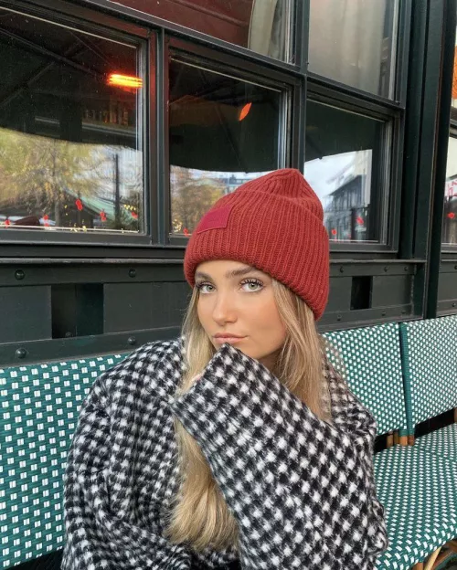 Cornelia Zeile by bobbyUP-MKII