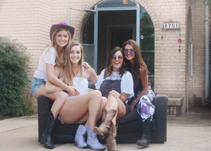 Couch Surfers by hgft6969