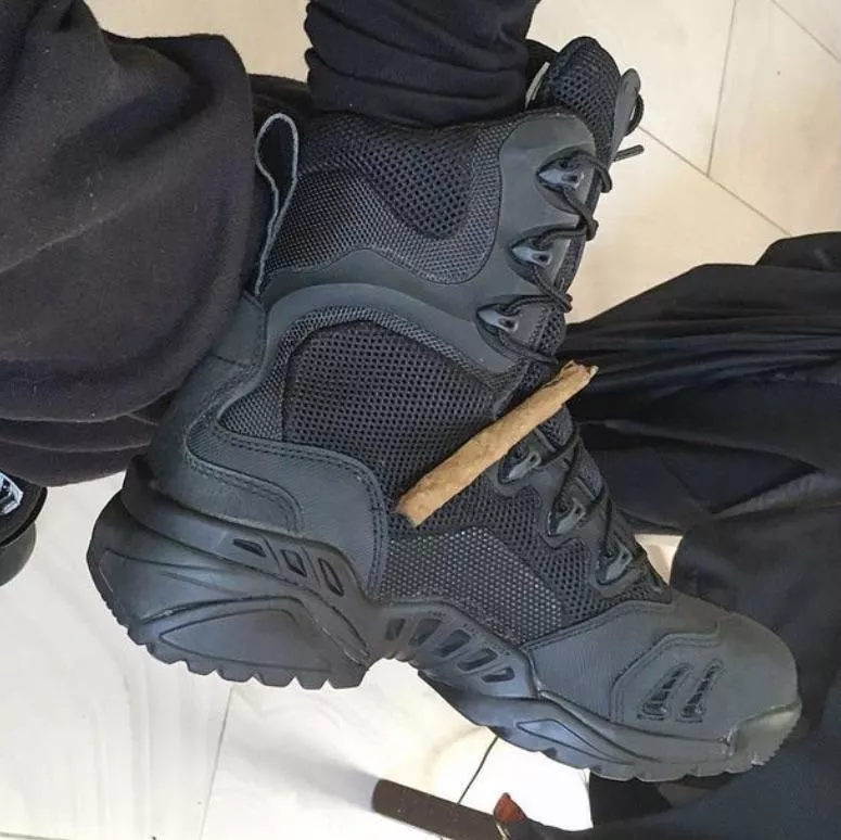 Could anyone id theese, i think they’re magnum boots maybe posted by d0nd0m0n