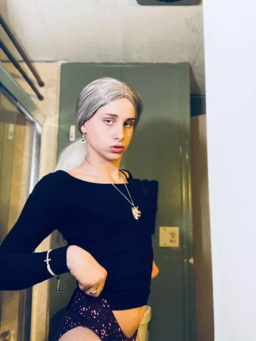 Could I be your gf? 🥺 by leahtrap