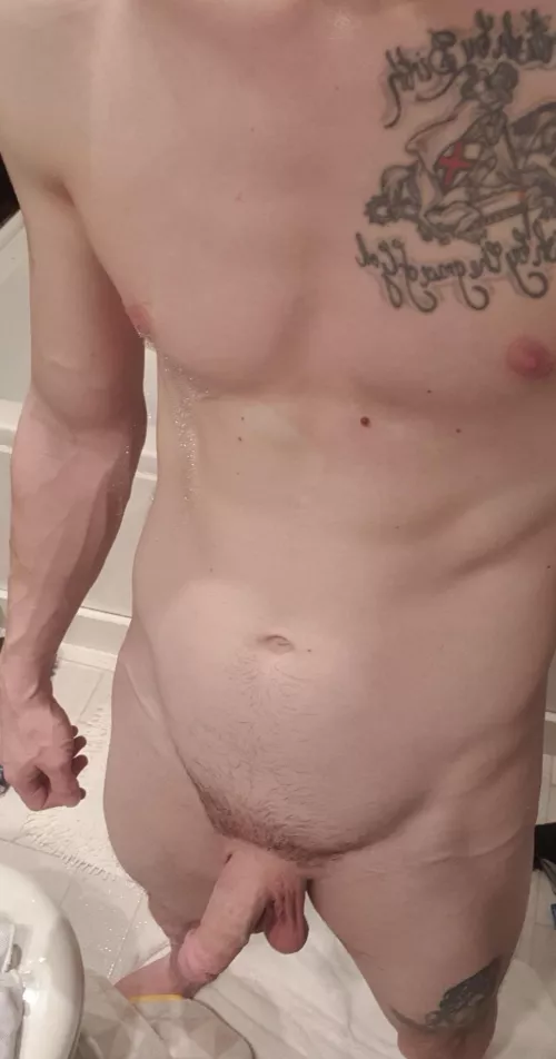 Could I interest you in a Sunday afternoon shower? by BritishGuyGone420