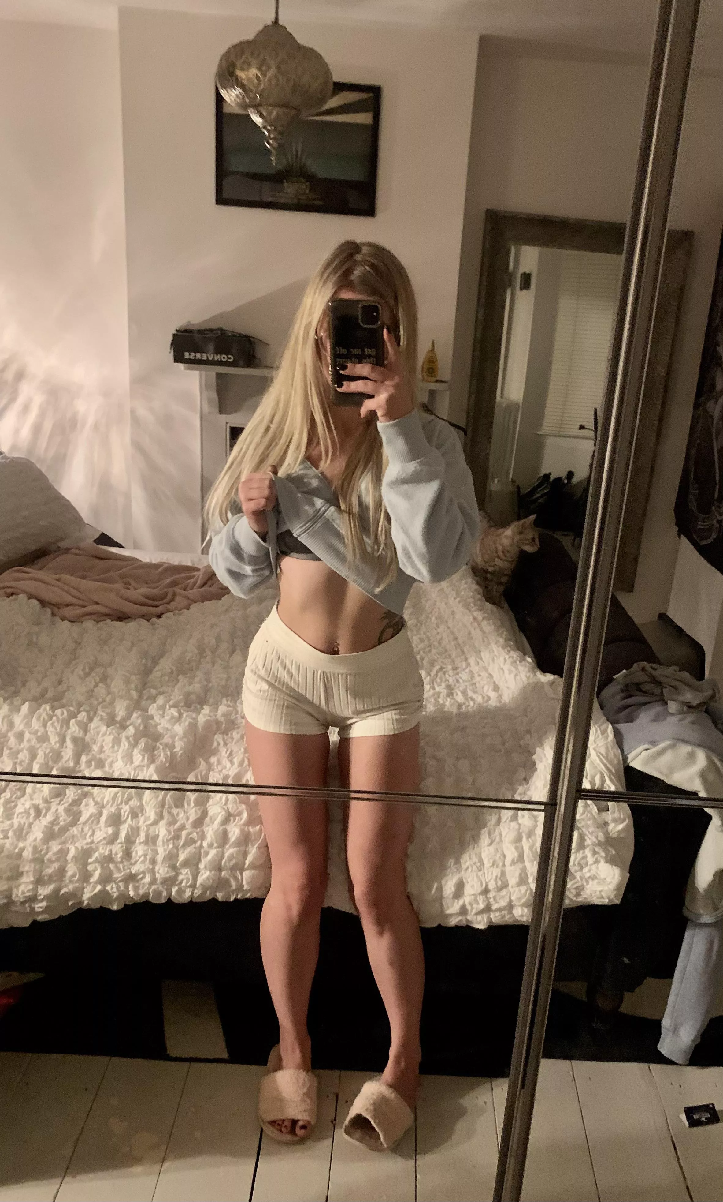 Could I tempt you into some cuddles? 💕 [F] posted by KittyPAWGx