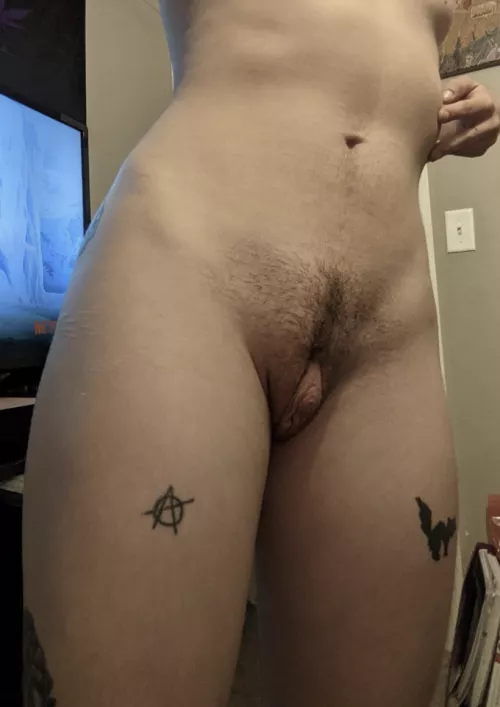 could really use some hands on me by blxxxzy