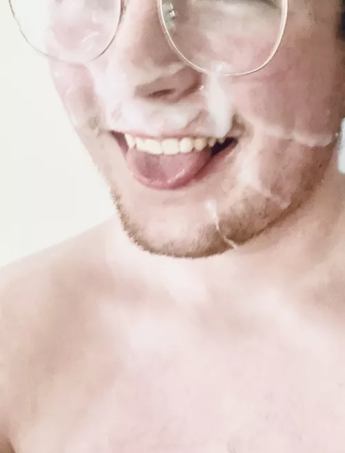 Could use a little help cleaning up. Any takers? by t5he2ilwp