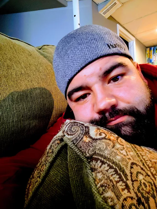 Could use some cuddles today by DaikonGlass1369