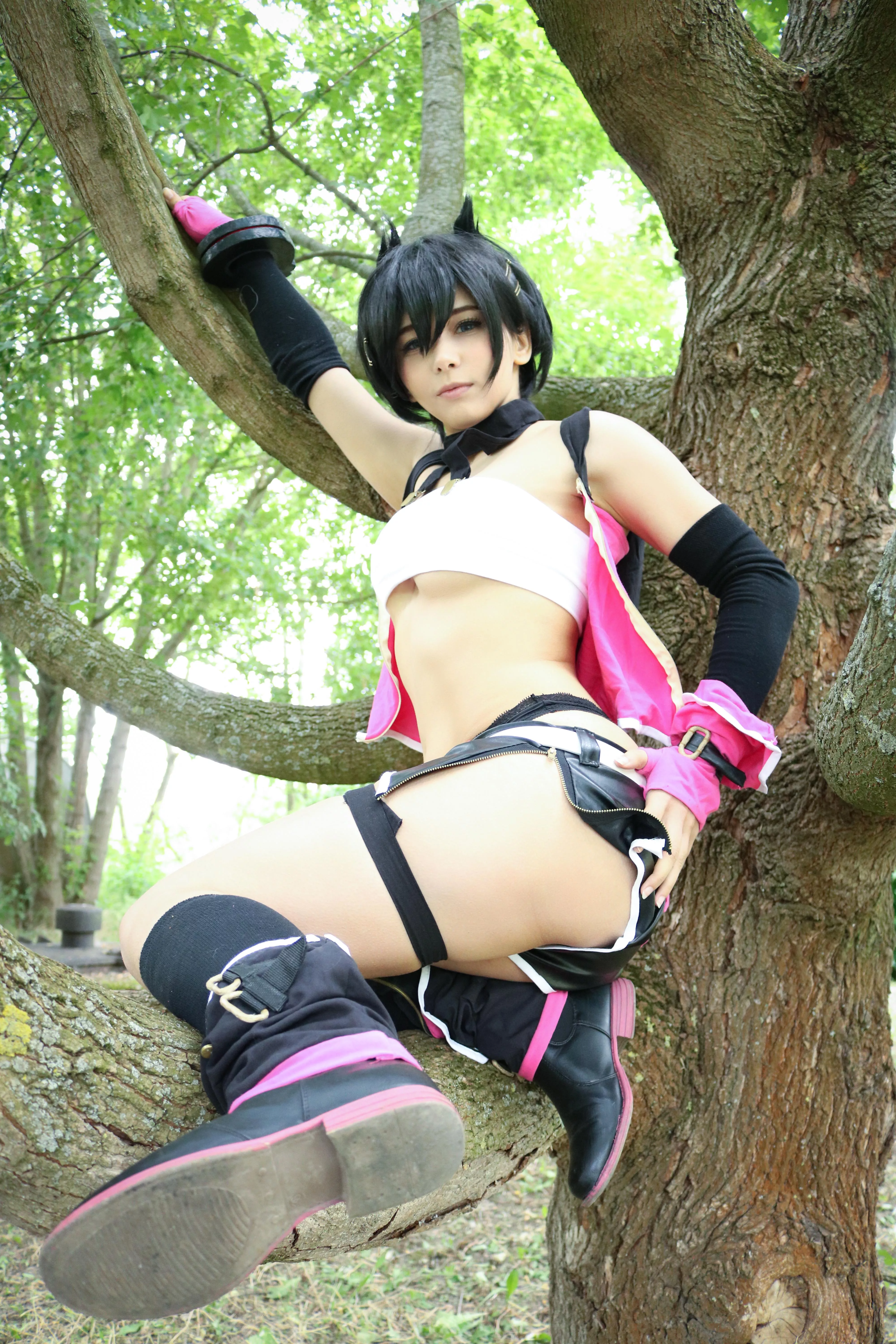 Could you climb faster than Nana? (By Gunaretta) posted by Gunaretta