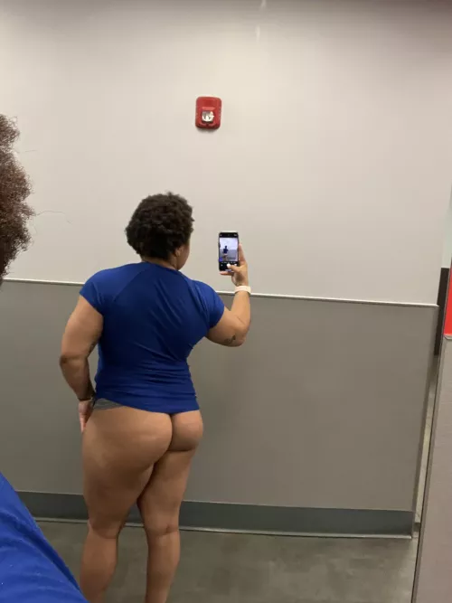 Could you focus on your workout if you saw my ass at the gym? by awholemessadessa