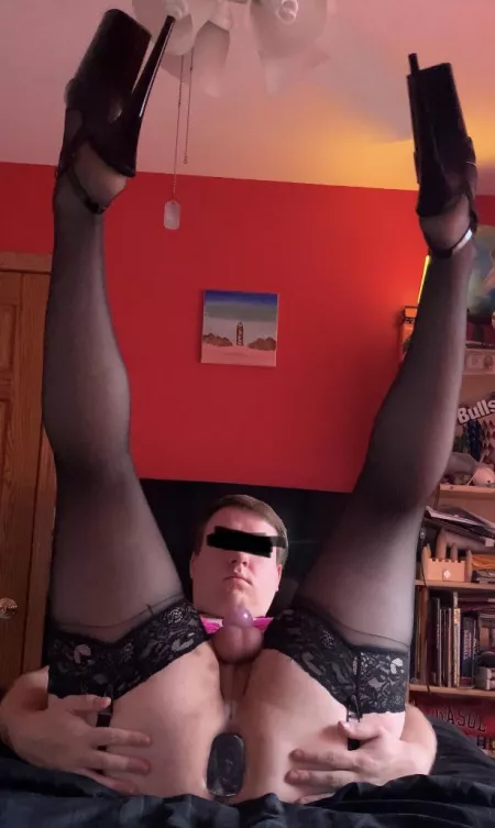 Could you help me get loose? by Sissy-Hannah420