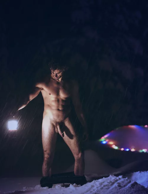 Could you help me warm back up? Happy Christmas Eve! by iwanttobeurman