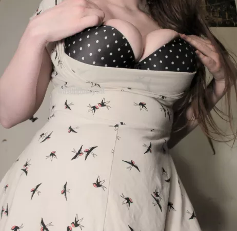 Could you kiss every dot? by wasuppussycat