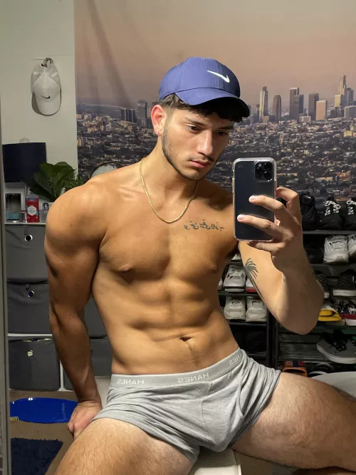 Could you resist by champvgnetears