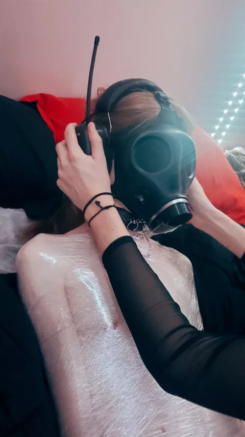 couldn’t see, couldn’t move, couldn’t hear anything except for the hypnosis audio 😵‍💫