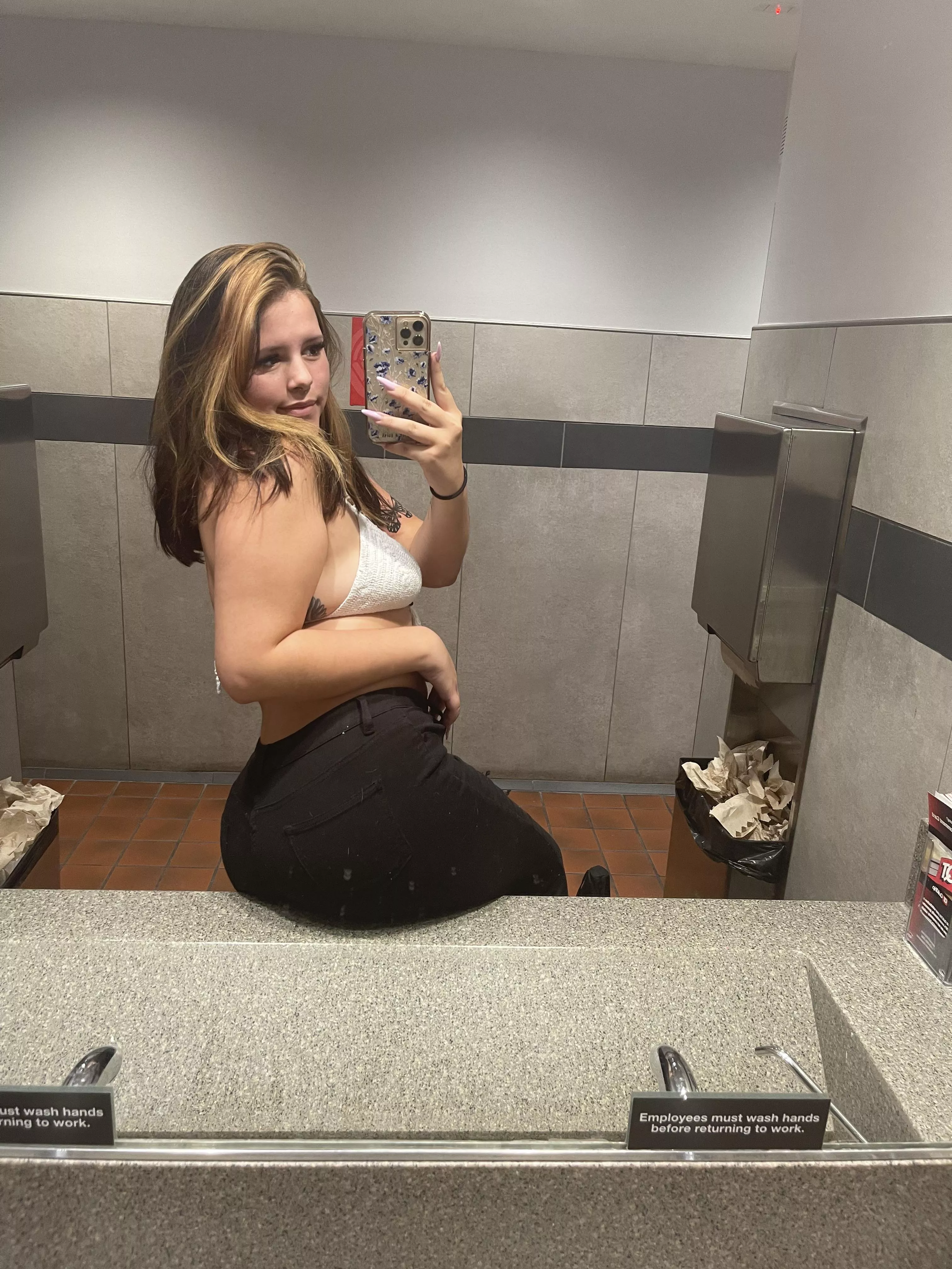 counter pics😝 posted by heyimsugarylove