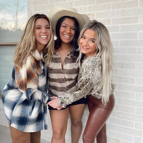 Country girls by lethalfruit