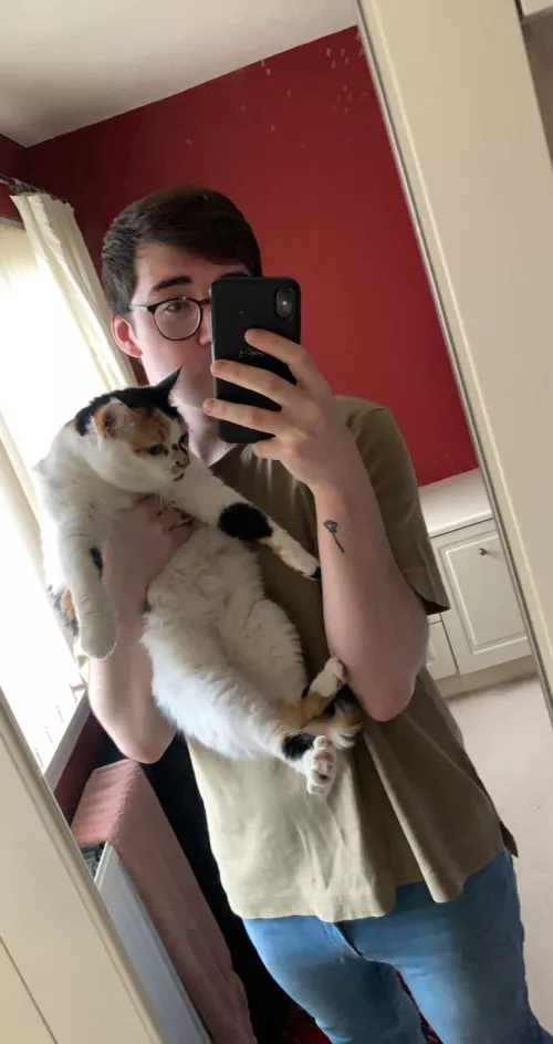 Couple of fat cats about to play Skyrim for the 30th time by CripplingAnxietyUwu