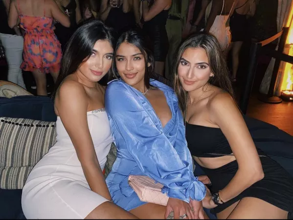 Cousins by crunchbacca