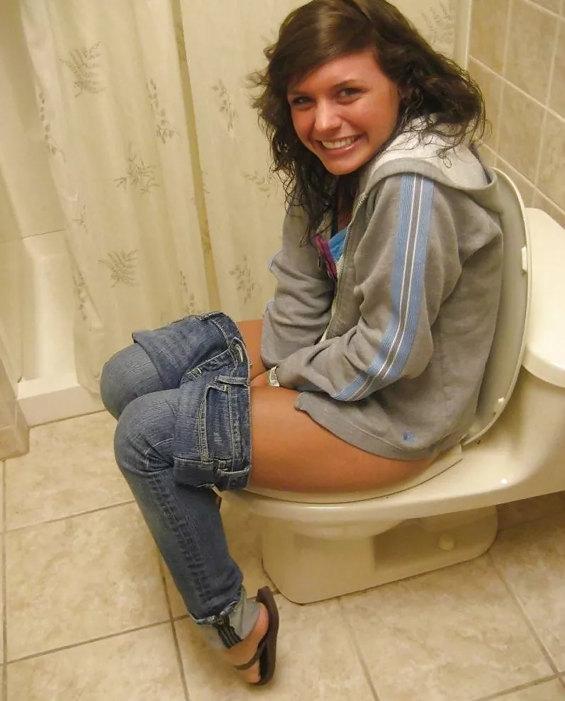 Covering Up So No One Sees posted by CatpainTpyos