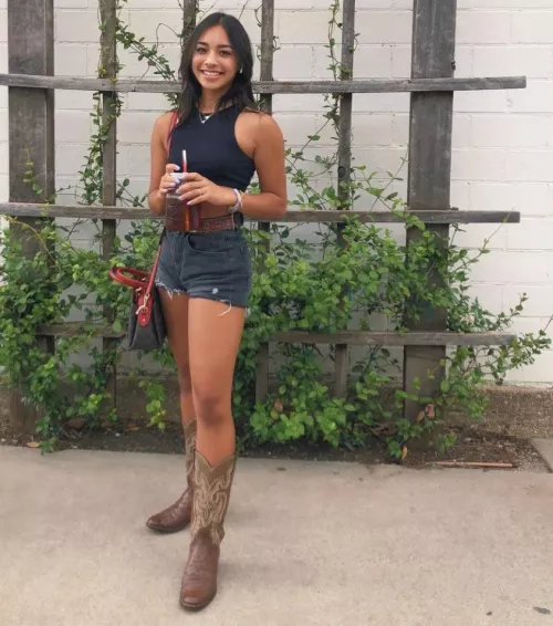 Cow Girl by BingBong973