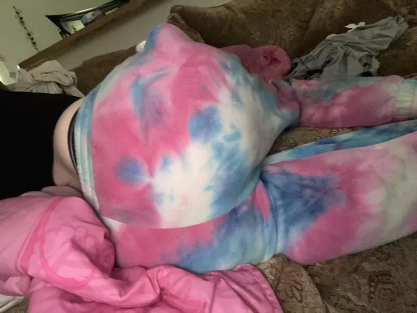 Cozy comfy by KiKiPAWG