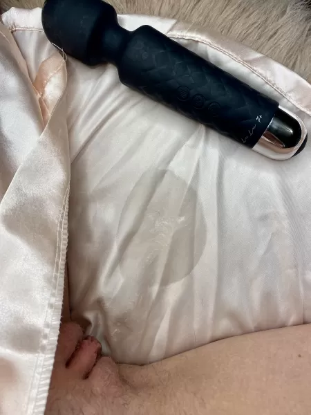 Craving cock, does the aftermath count while I'm alone? by risque_bizz