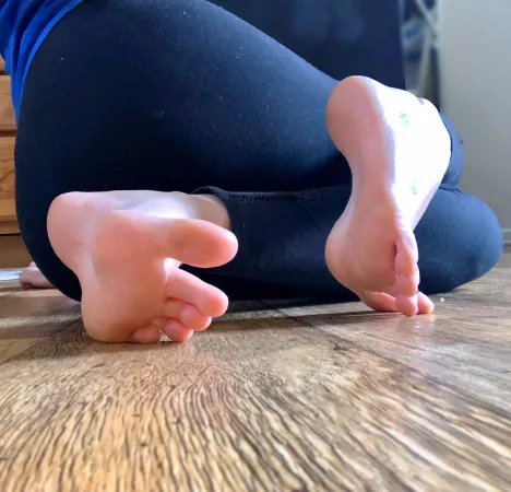 Crawl to me by [deleted]