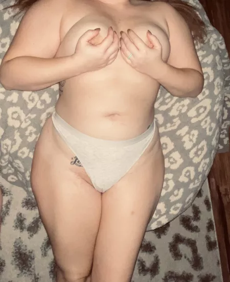 Crazy cat lady 😈 by DemiMack