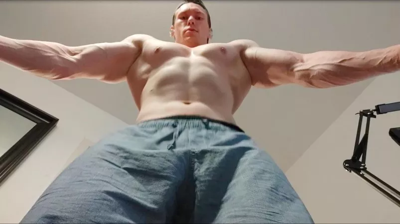 Crazy forearm veins by GODJADEN