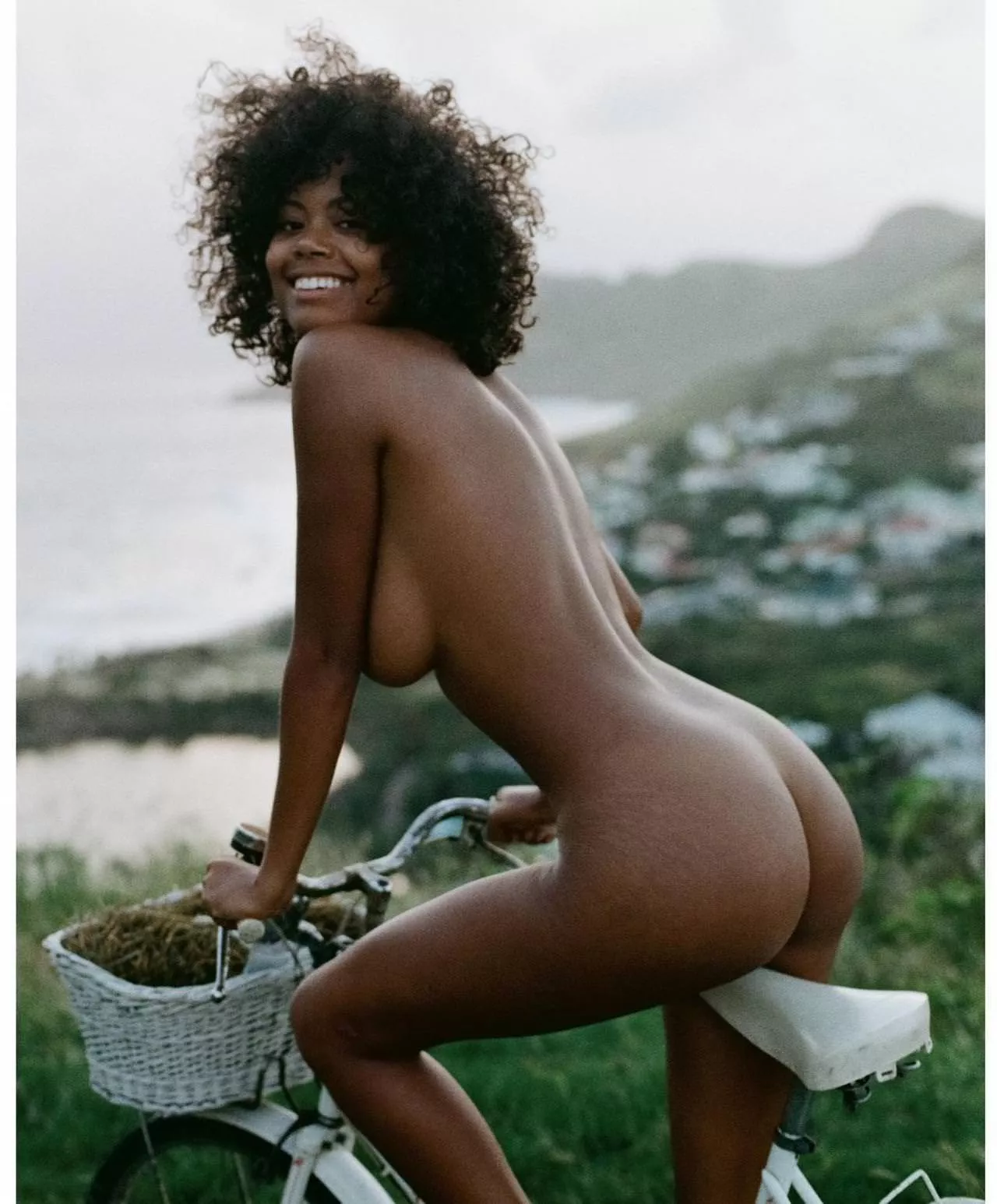 Crazy hair posted by bubblr