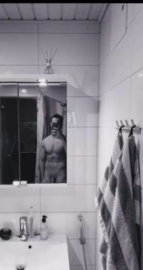 Cream me by Point_Some