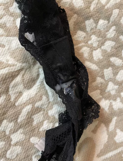 Creampie leaking by PrincesssMiax