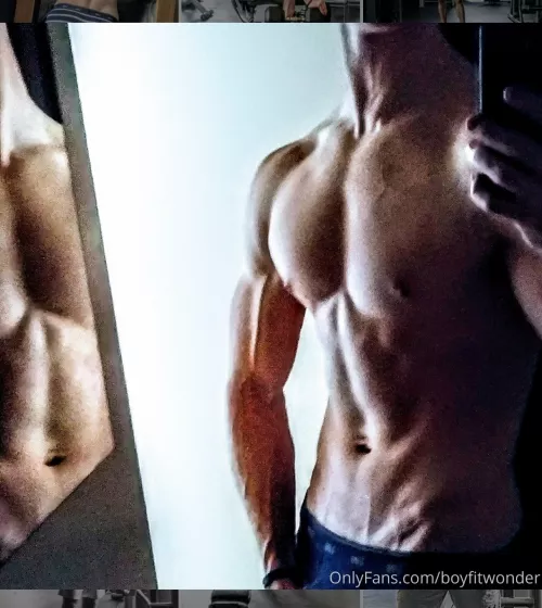 Creepin it real by Fitbody_Tease