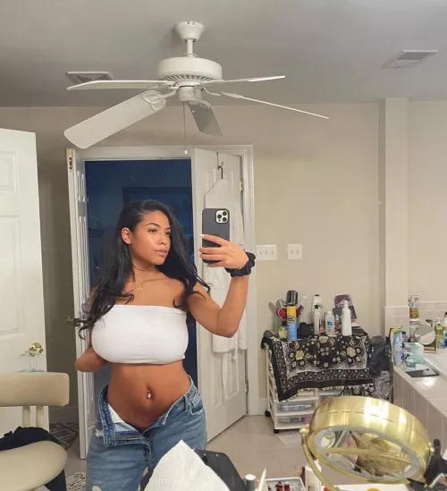 Crop top by alas2020_