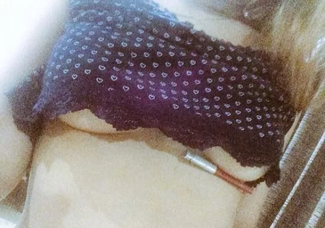 Crop top underboob by AndyPJ1993