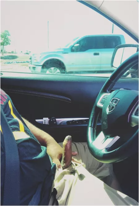 Cruising around town by Xplosive520